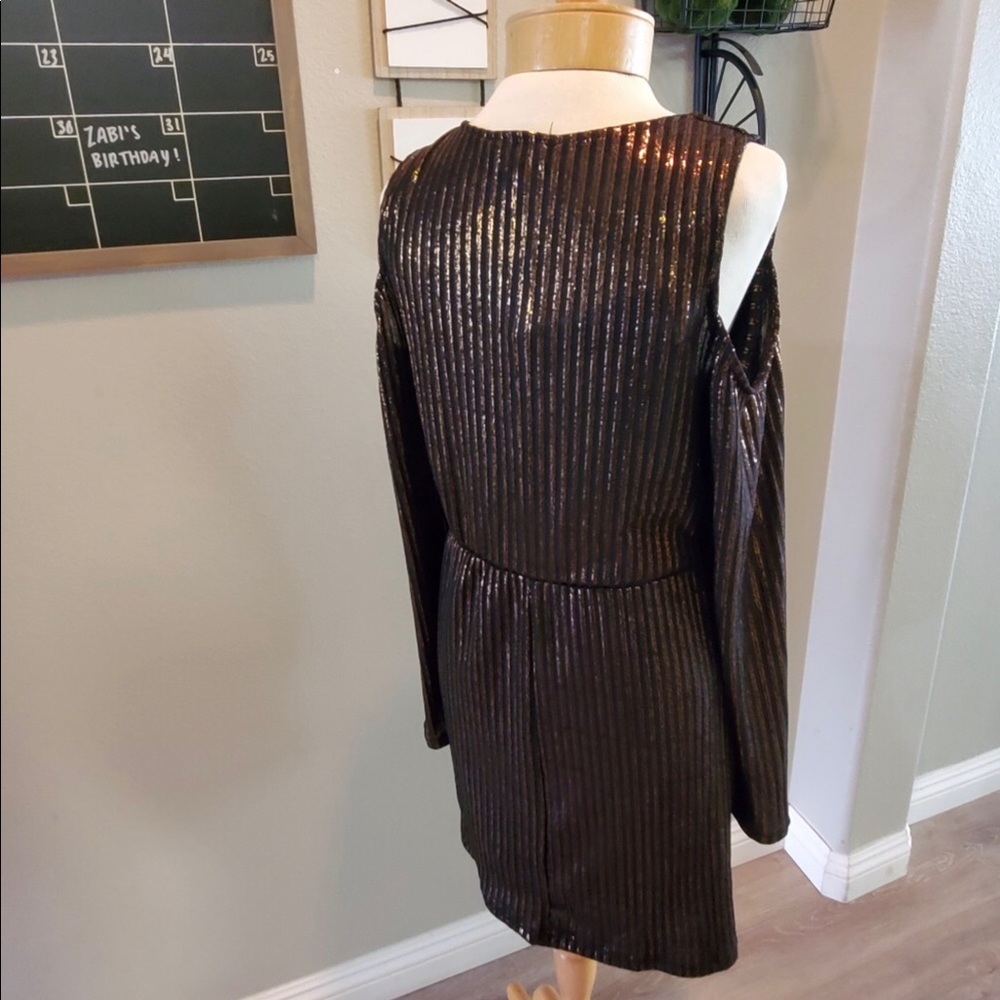 Dance & Marvel Bronze Black Cold Shoulder Dress - Picture 4 of 7